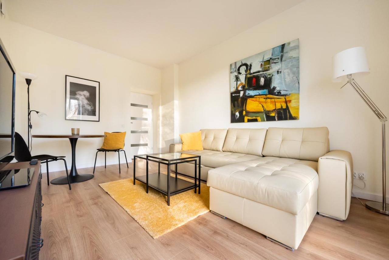 Ochota Sunny Apartment Βαρσοβία Εξωτερικό φωτογραφία