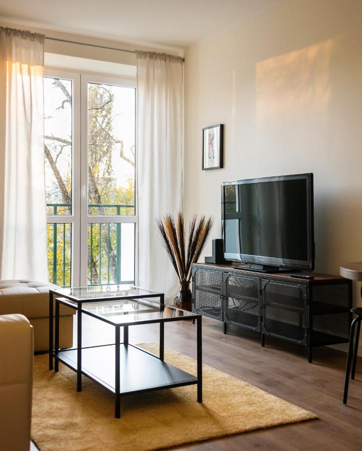 Ochota Sunny Apartment Βαρσοβία Εξωτερικό φωτογραφία